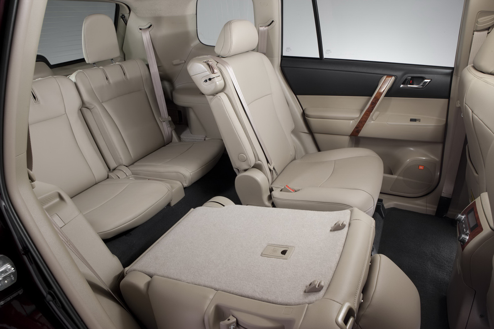 2011 Toyota Highlander Interior
