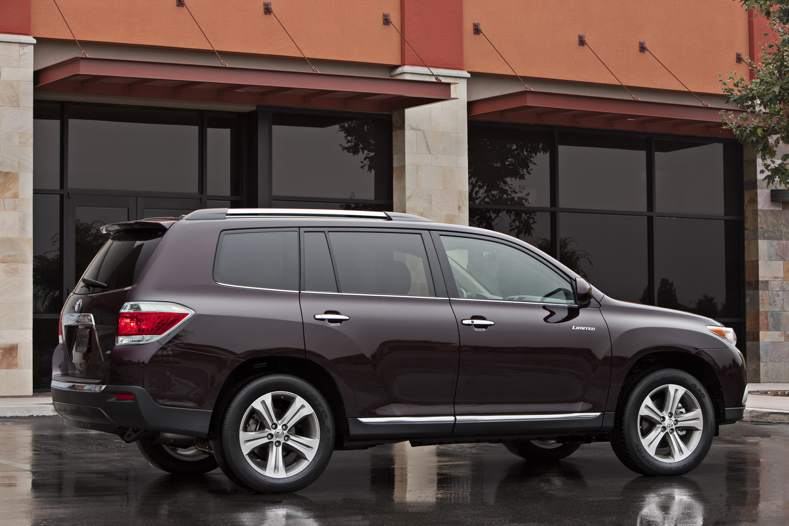 2011 Toyota Highlander Official Review |NEW CAR|USED CAR REVIEWS PICTURE