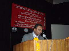 Prof Mukesh Williams delivering the MELUS/MELOW Keynote Address 2010