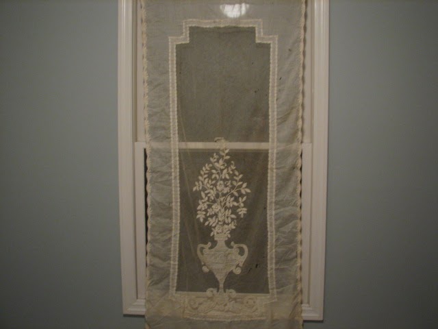 Vintage Lace Curtain 65