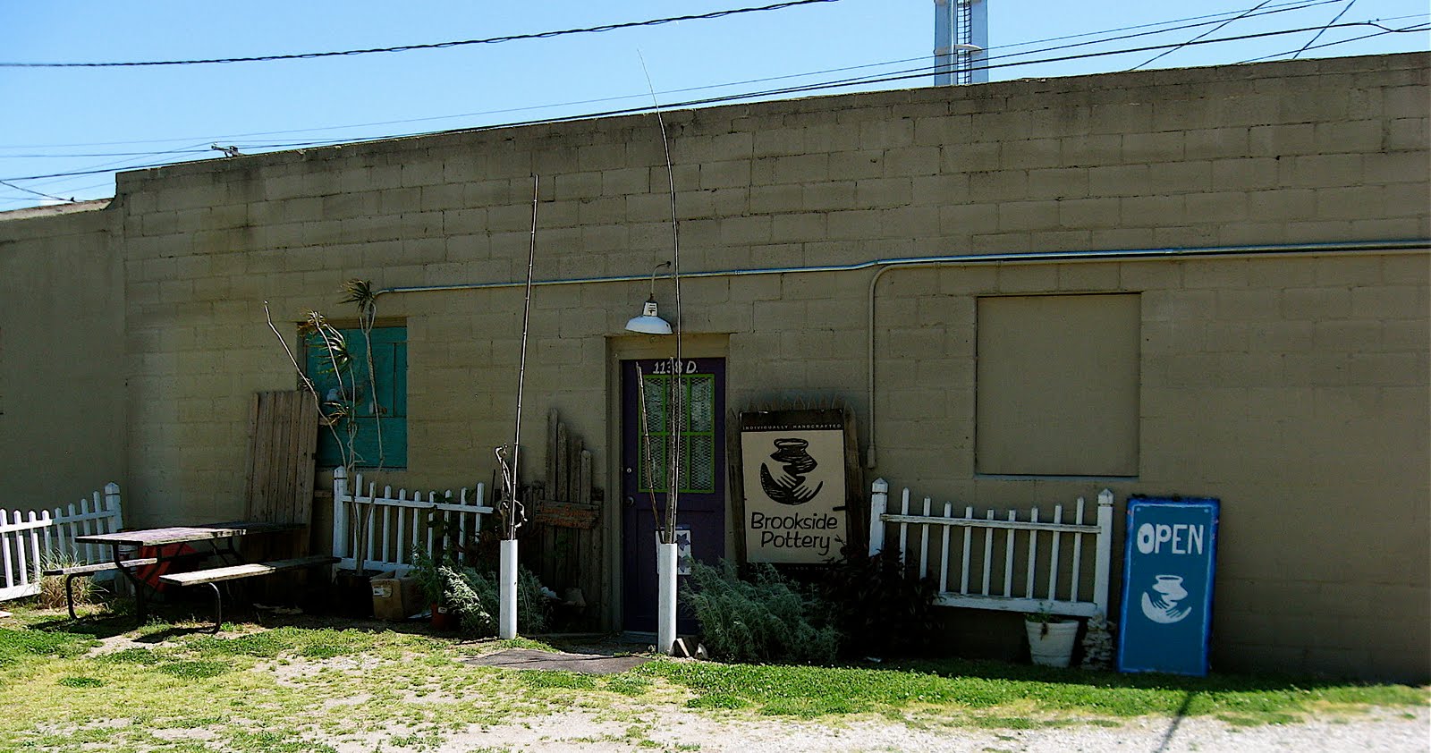 LindaCowardPottery Classes, Pottery Tools and Clay at Brookside