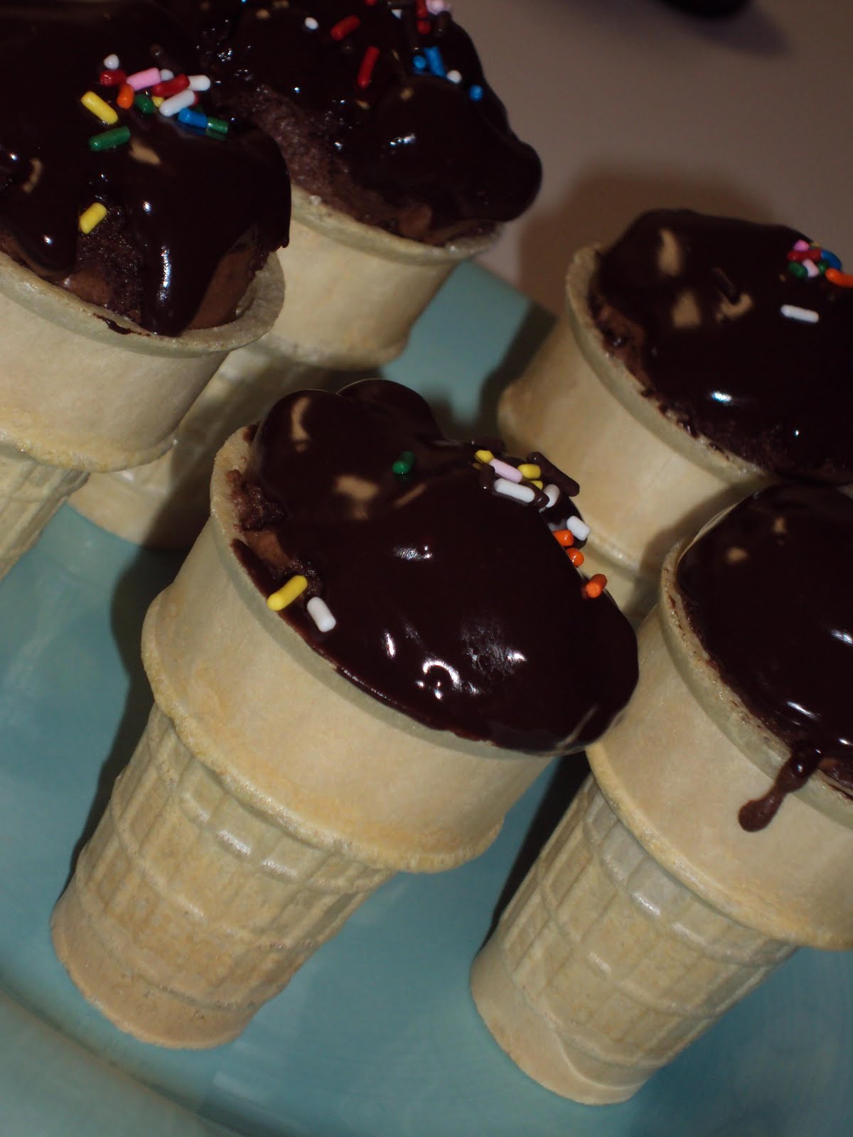 The Cupcake Massacre ChocolateCovered Brownie Ice Cream Cone Cupcakes