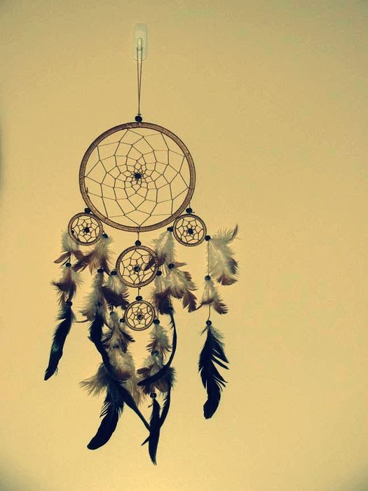 Stompface: please do not eat the dream catcher.....