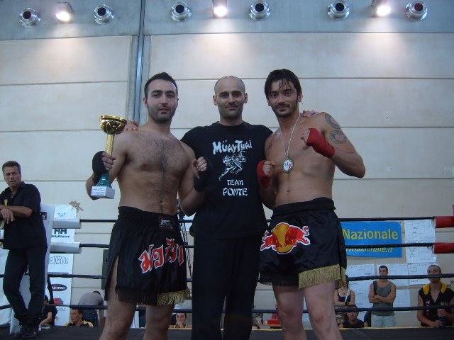 Buonfrate e Digregorio(Team Ponte) Campioni Italiani '07 K 1 Kombat League