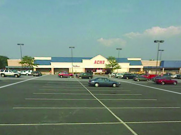 Acme Style: Abandoned Acme! Kennett Square, PA