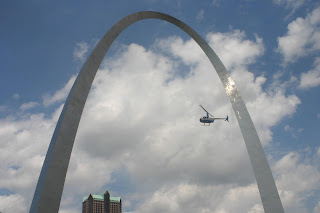 Outlaw&#39;s HideOut: The Many Faces of the Gateway Arch