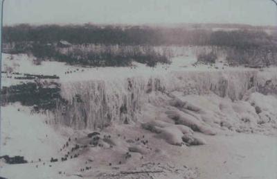 1911 Photos of Niagara Falls - Frozen Over