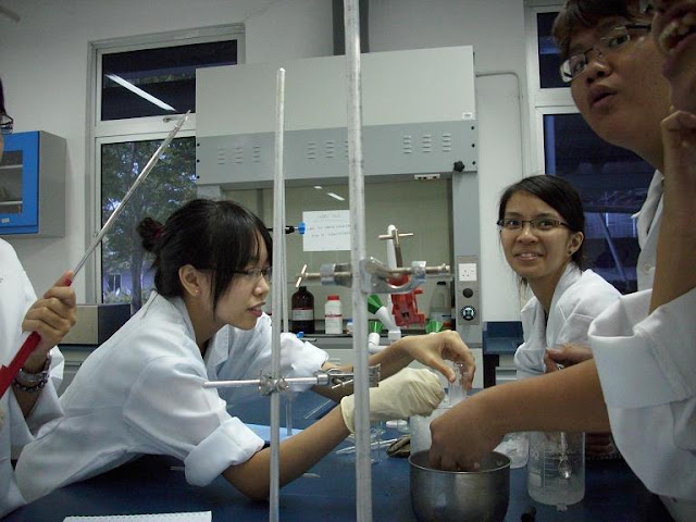 [ 私の大学生のLife ]: What Does a Science Student Do in the University