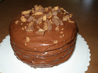 D and T Catering: Candy Inspired Cakes: Reeses Peanut Butter Cup