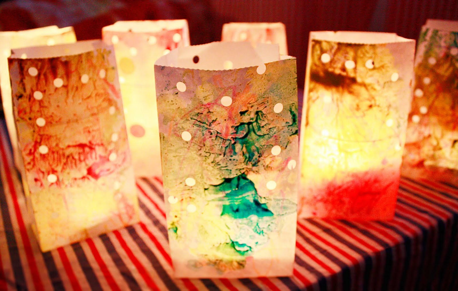 Wax Paper Lanterns DIY Ideas - Kids Art & Craft  Paper lanterns diy, Diy  lanterns, Paper lanterns