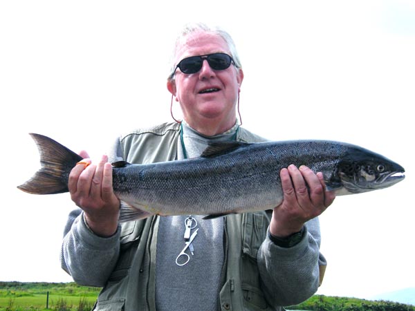Un des derniers saumons de cette saison 2008 au lough Currane