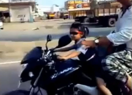 Video : 史上最年少の普通自動二輪車無免許運転！！