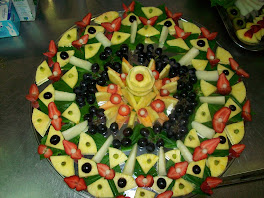 composizione di frutta allo specchio