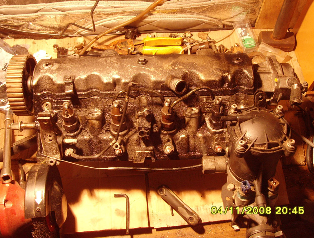 [engine+2+head+4.jpg]