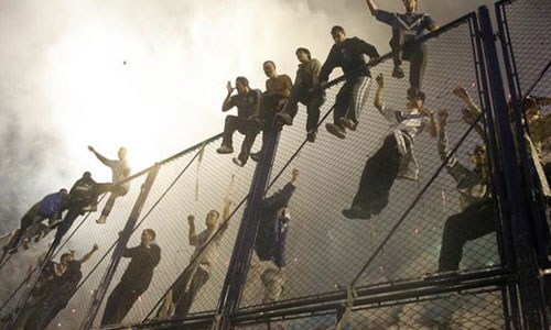 [arjantin-tribunleri.jpg]