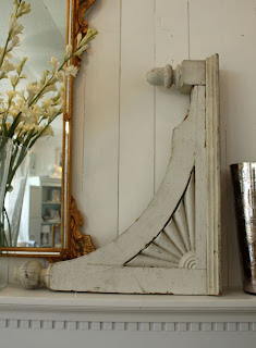 Antique Finial Corbels
