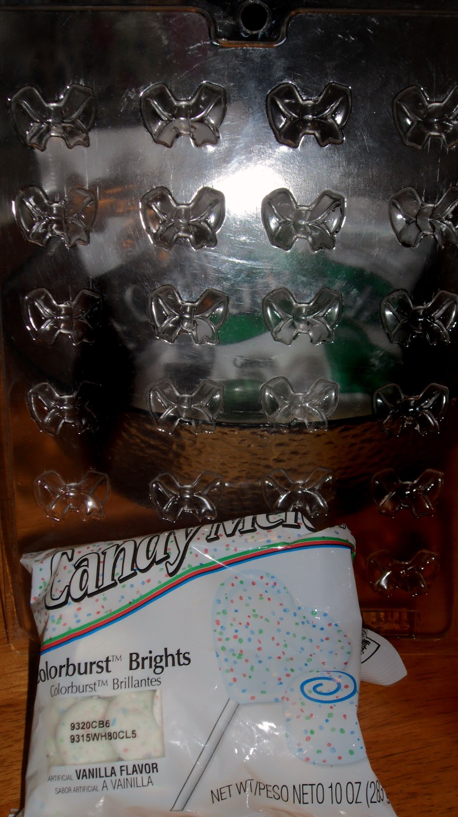 hero-cake-pops-working-woman-heroine-cake-pops