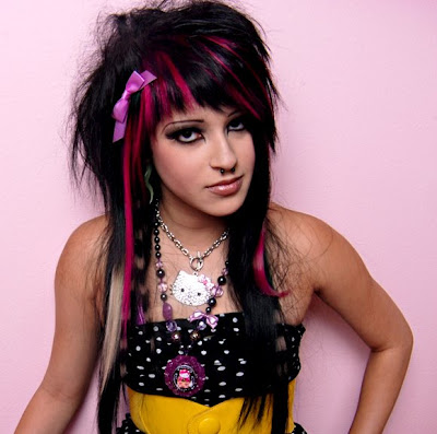 She rocked this black and pink leopard print dress! Emo Hairstyles