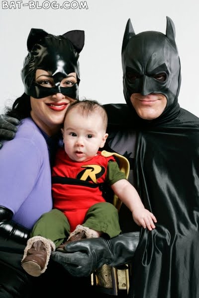 BAT - BLOG : BATMAN TOYS and COLLECTIBLES: The BAT-FAMILY Batman Costume  Photo Shoot!