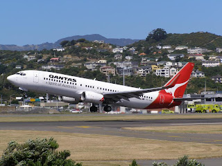 Boeing B737-838, VH-VXD, Qantas Airways Ltd