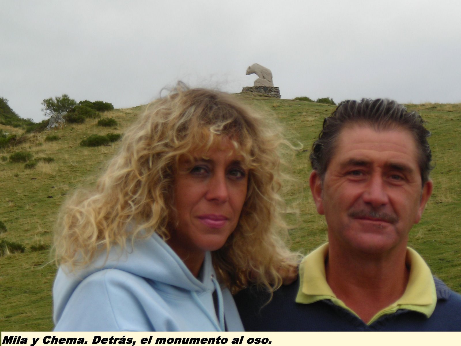 [Mila+y+Chema.jpg]