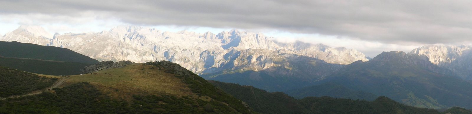[Panorama_mirador+oso+2+NUEVO.jpg]