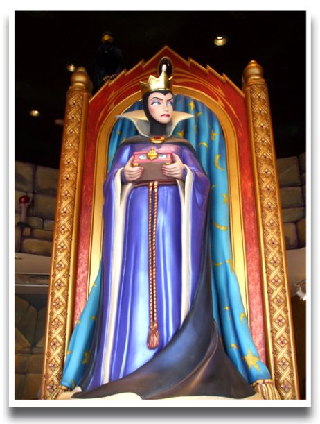 [Candy+Cauldron.jpg]