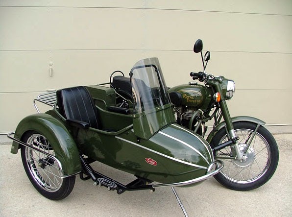 RoyalEnfields.com: Enfield Military looks great with sidecar