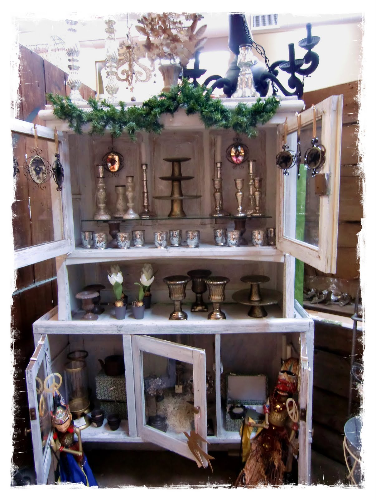 Over the Rainebeau Tinsel Trading Company!!