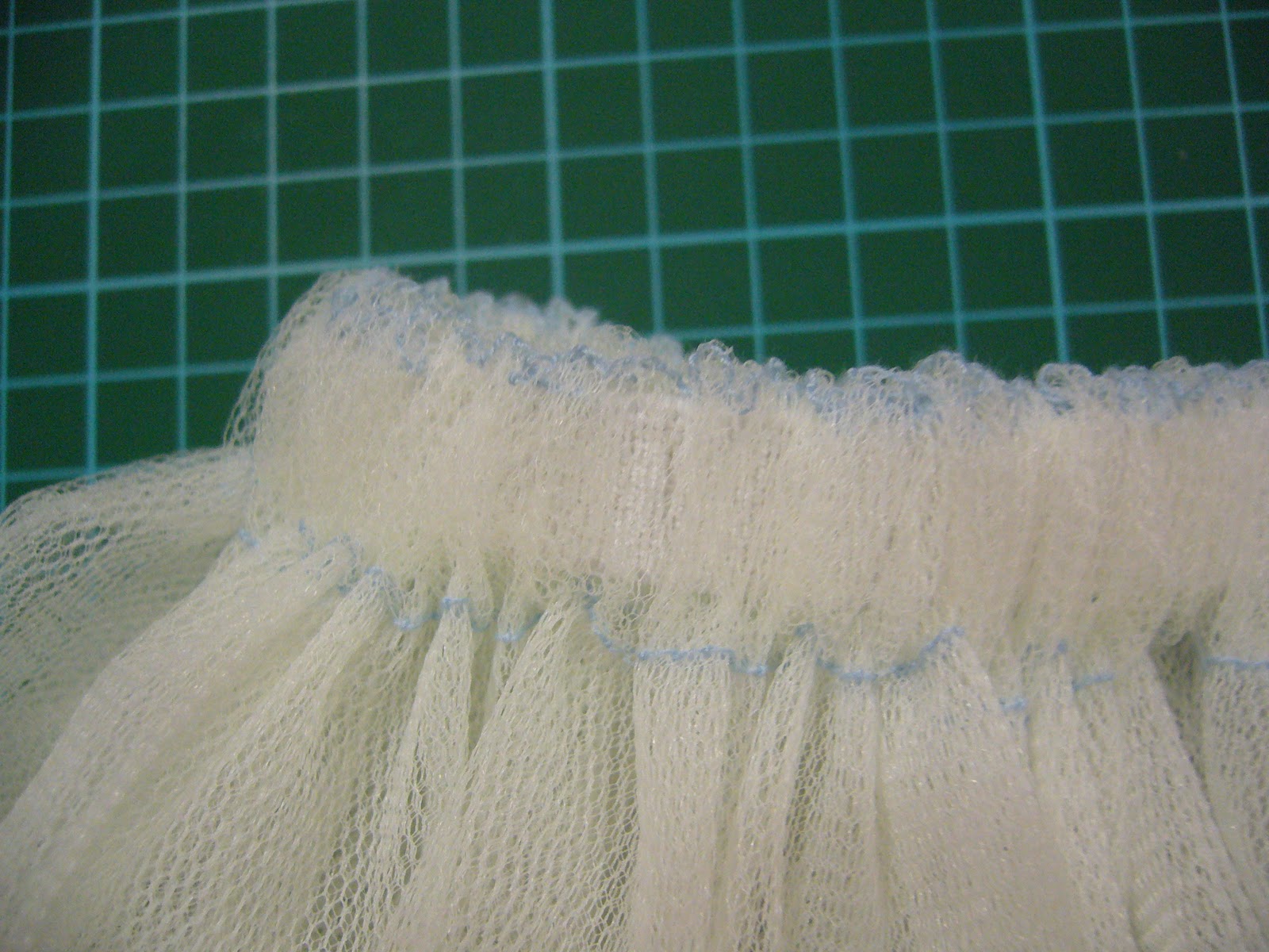 Mommy Sew Pretty Tutu For 2 Sisters