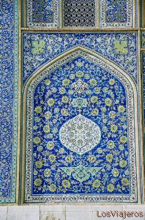 [Isfahan_mezqlotfollah4.jpg]