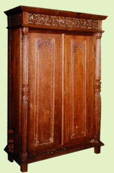 CABINET with PILLARS