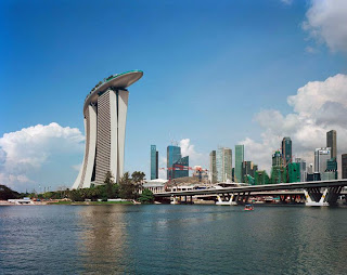 greatinteriordesig: 150-Meter Outdoor Infinity Pool - Marina Bay Sands