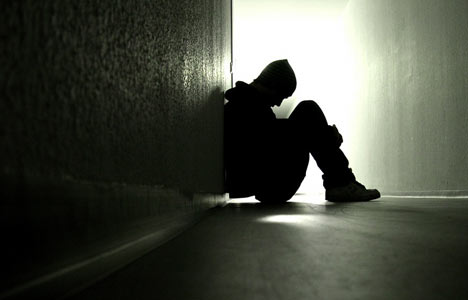 http://4.bp.blogspot.com/_39URBIttC74/TN1dvoXFMSI/AAAAAAAAAFQ/PUpKjB8yc4A/s1600/frustasi.jpg