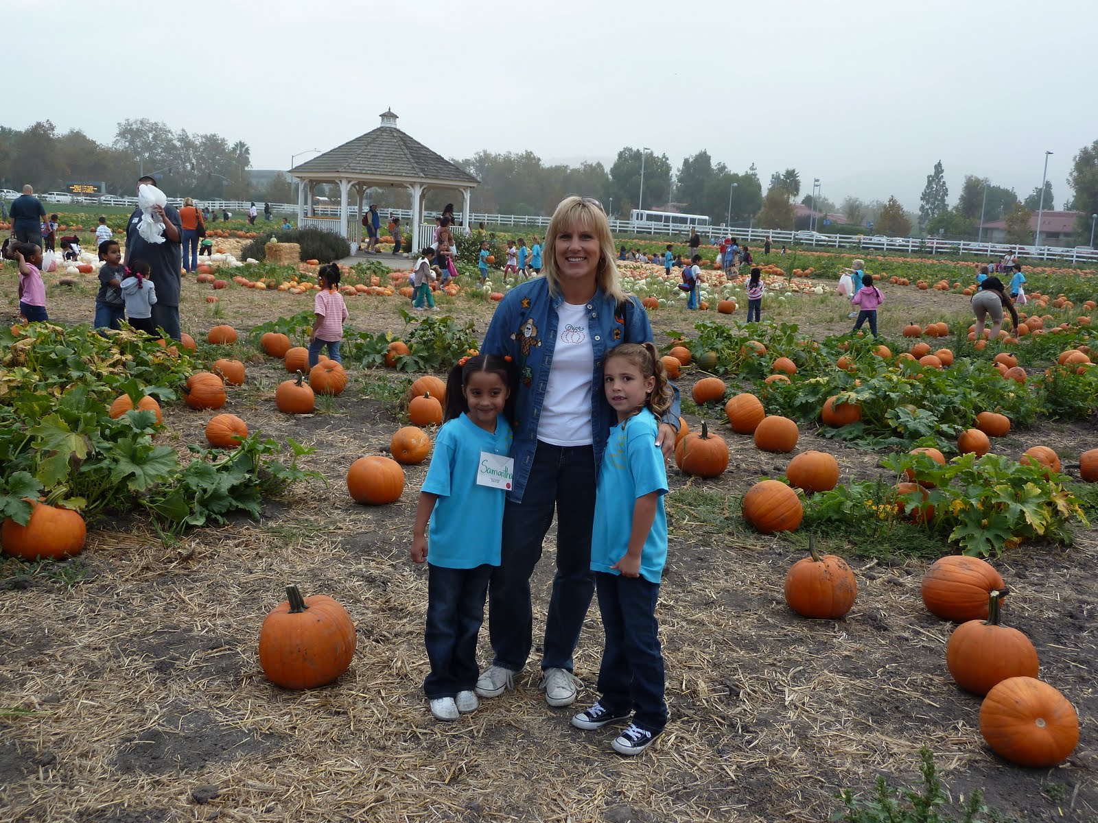 The McKell Family: pumpkin patch field trip