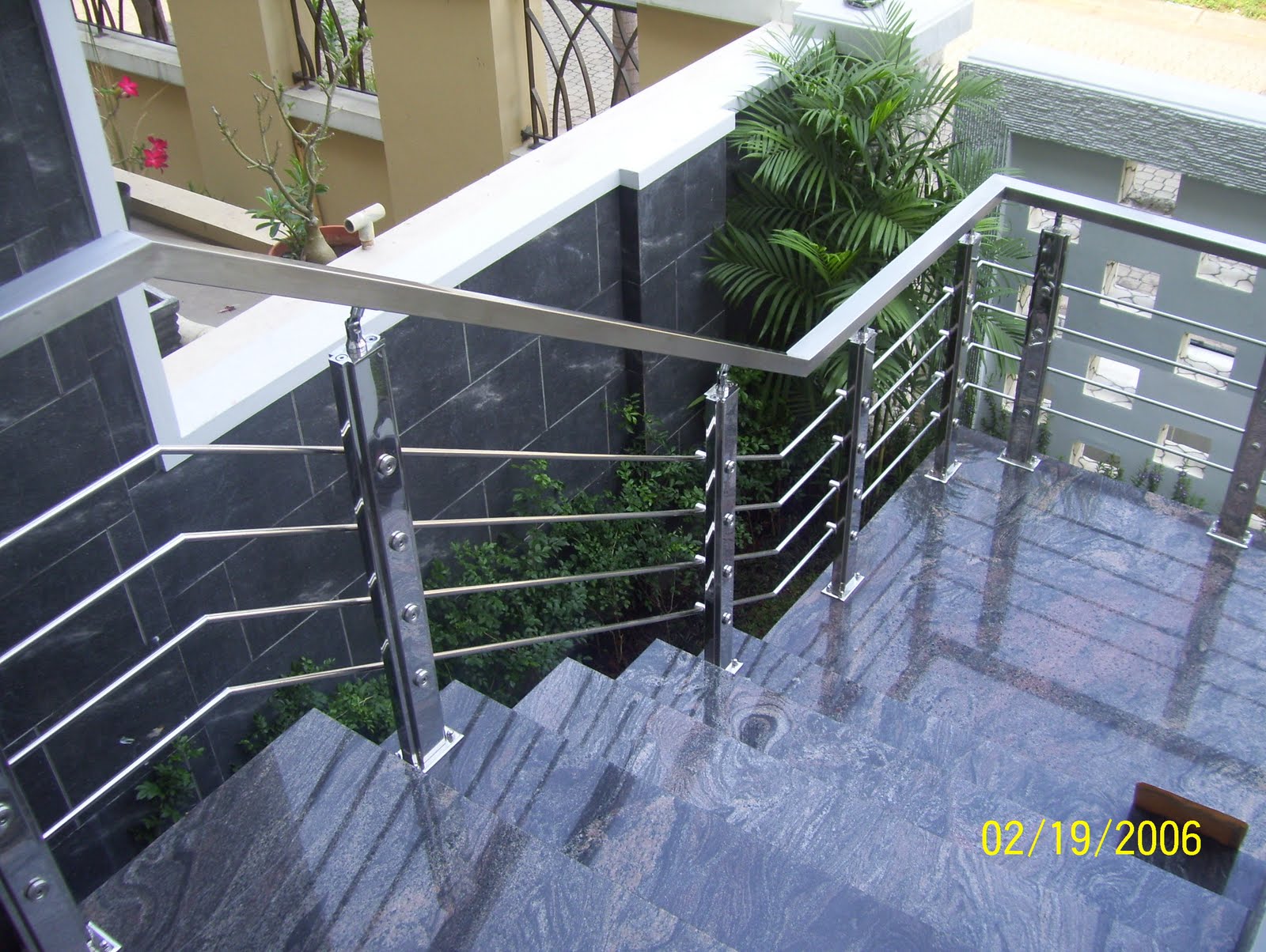 PT Trimas Jaya RAILING TANGGA STAINLESS