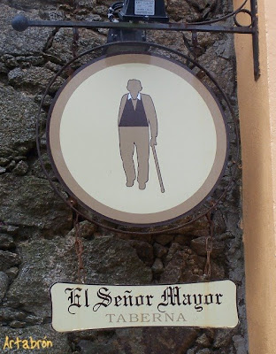 Santa Leocadia. La taberna del pueblo