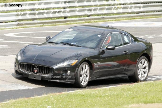 Maserati granturismo 2011