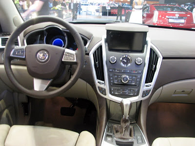 New crossover - Cadillac SRX 2011 interior photos