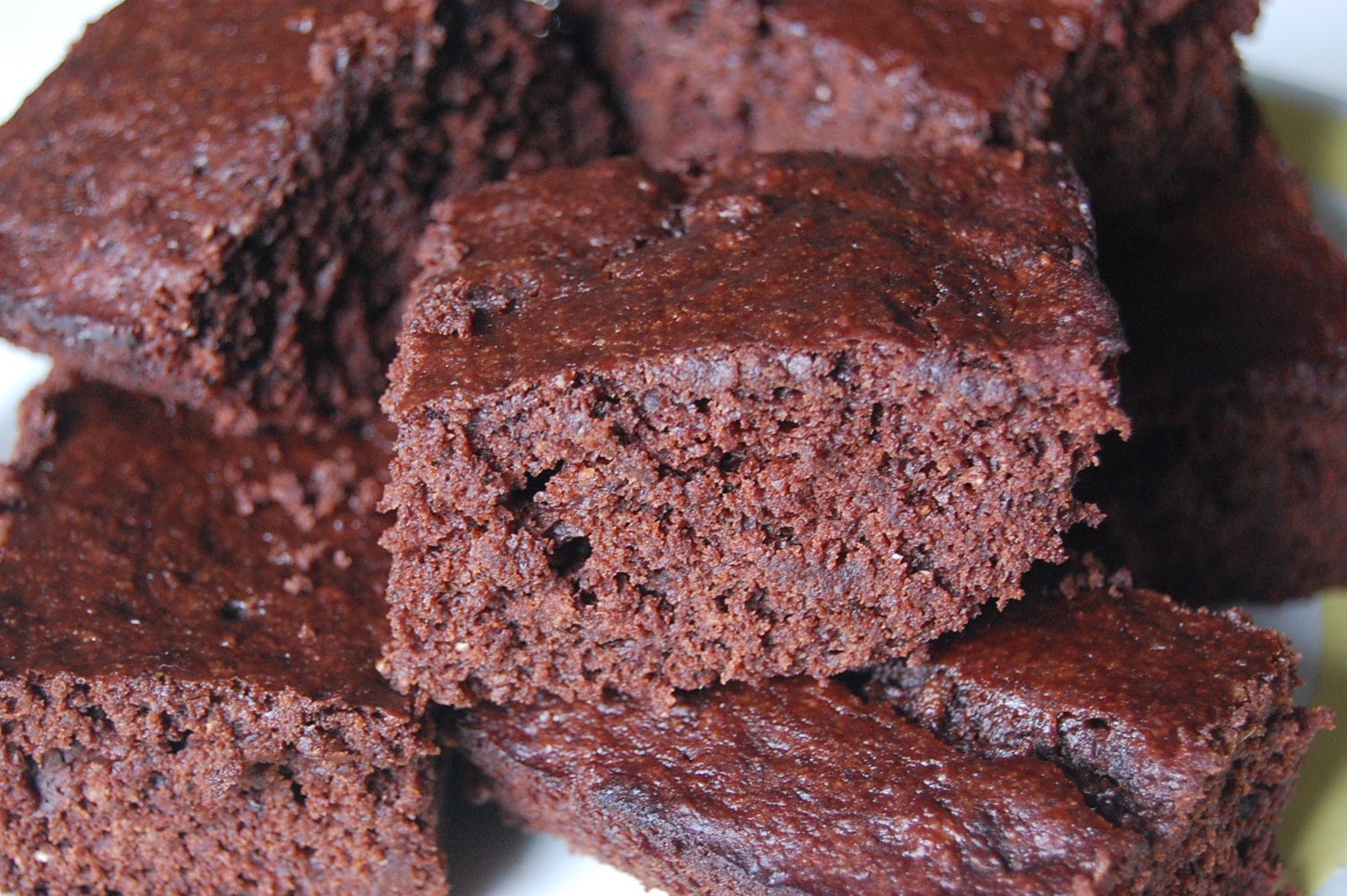 The Nonstop Nutritarian: Lilibeth's Low Fat Vegan Chocolate Cake