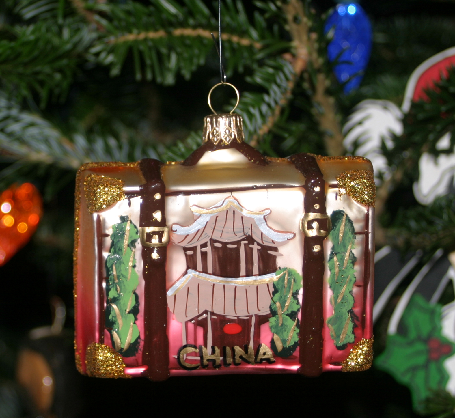 Family Mosaique Their favorite ornaments....the ones from China