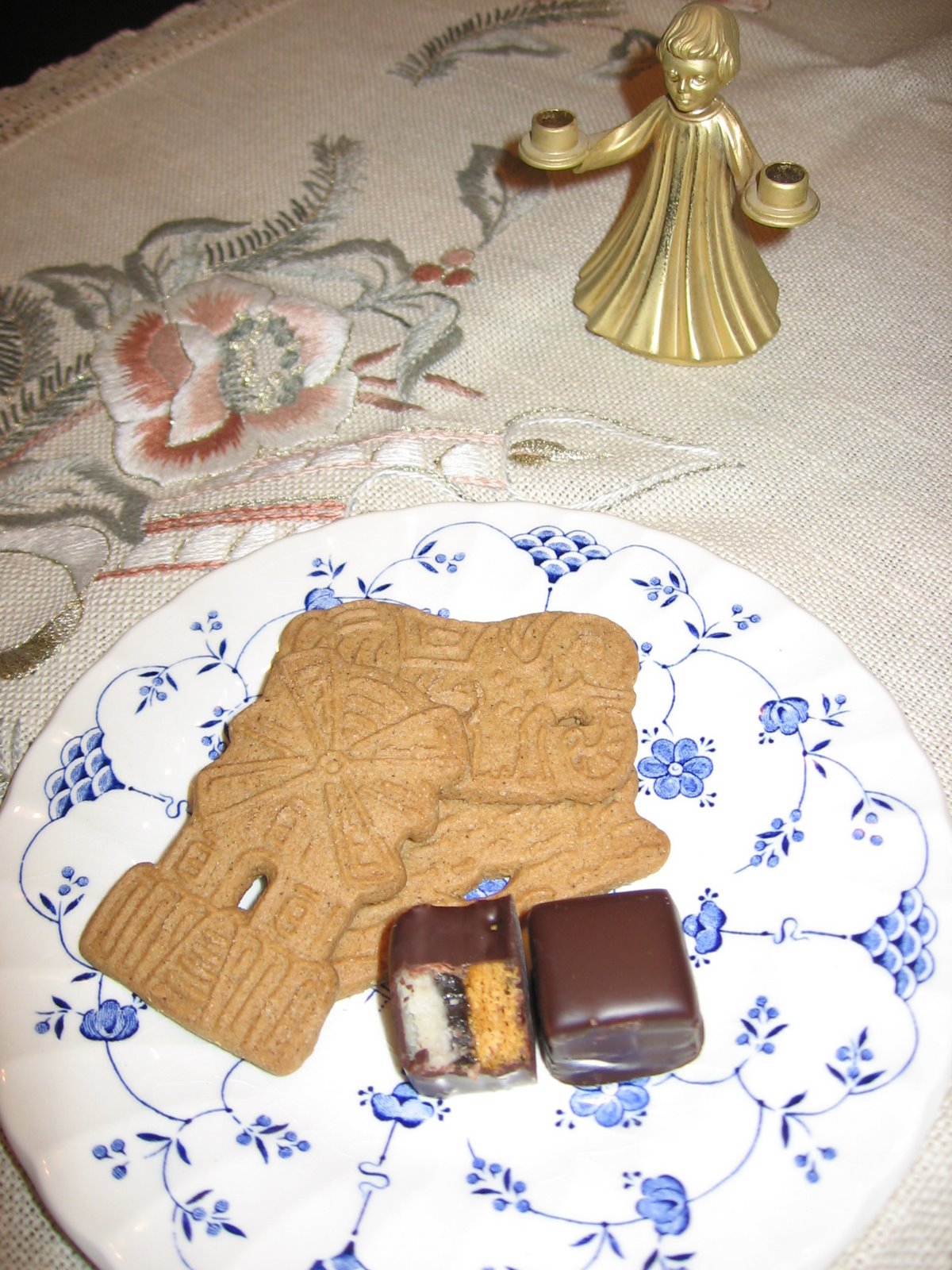 [Christmaspast2008+001.jpg]