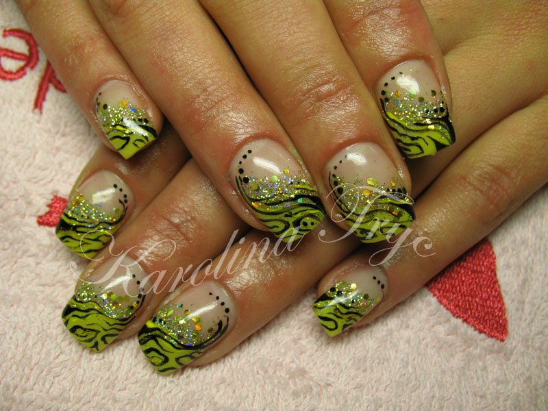 ***NAIL ART *** ACRYLIC *** UV GEL NAILS EXTENSION ***CRYSTAL NAILS