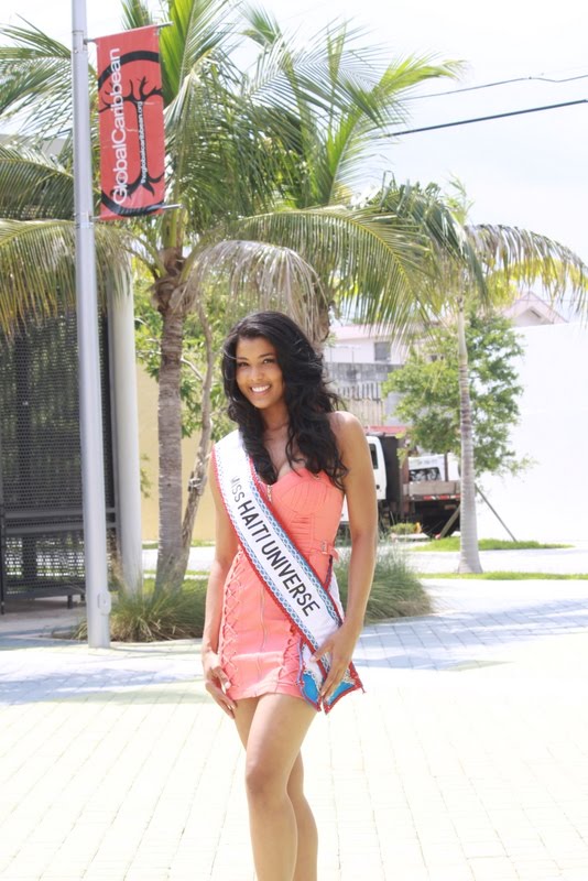 MONARCAS DEL UNIVERSO MISS UNIVERSO 2010 Haití