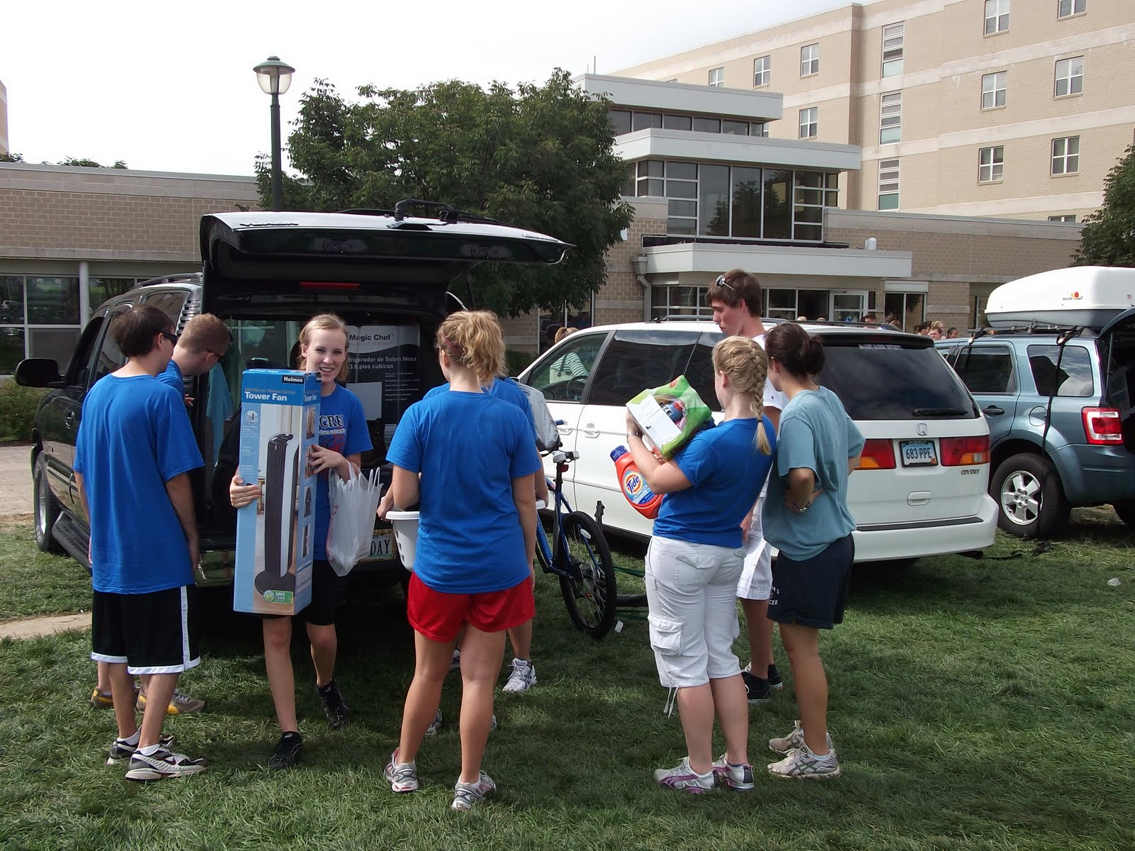 The Holladay Family JMU Move In Day