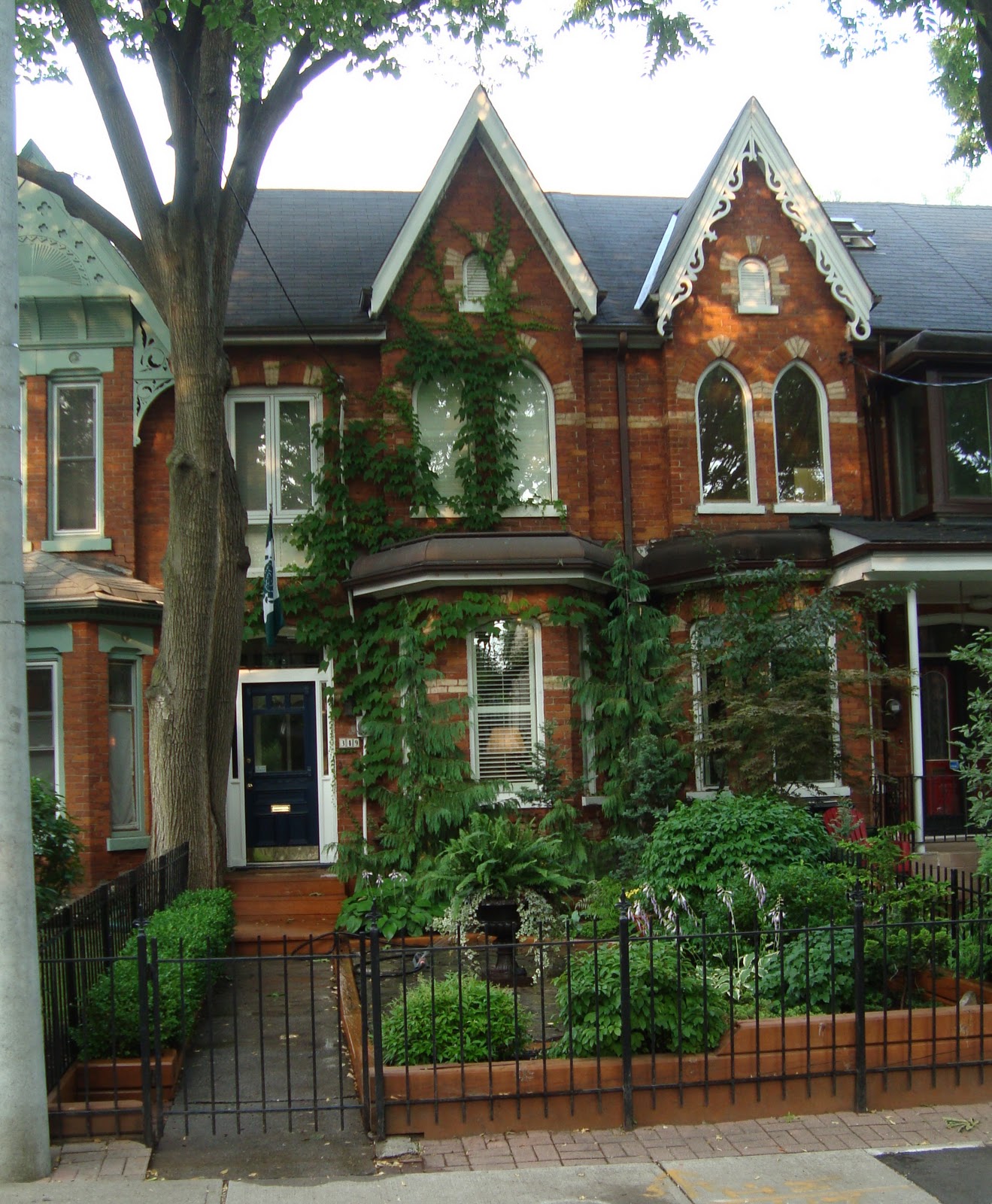 Toronto: Houses