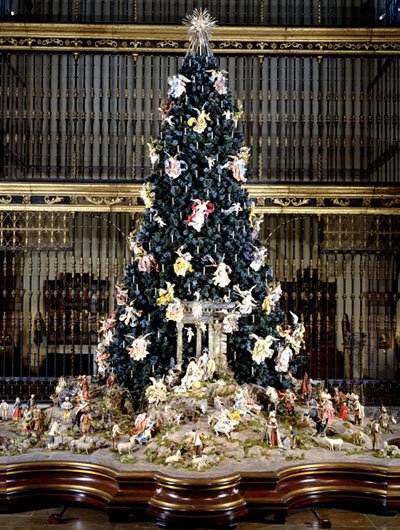 [METChristmastree.jpg]