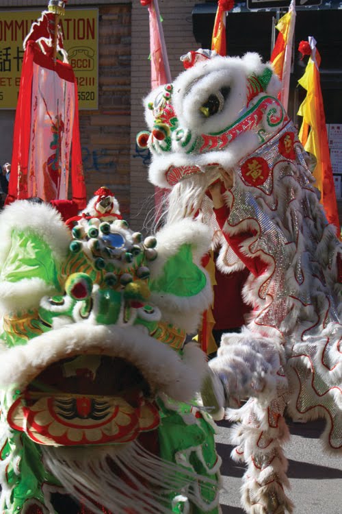 [lionDancers1_lo.jpg]
