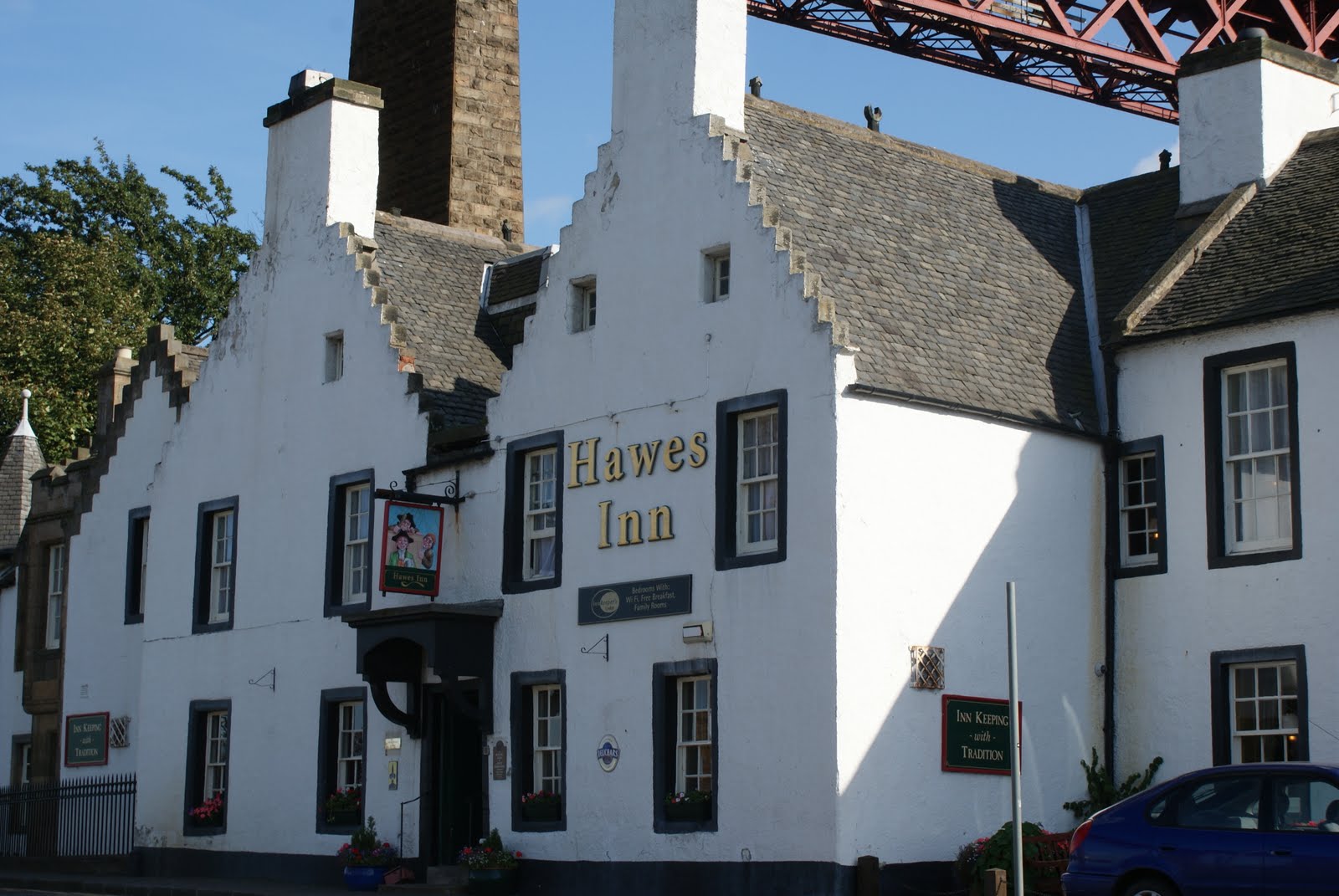 Woodland Holiday Cottage near Edinburgh Food Restaurant. South