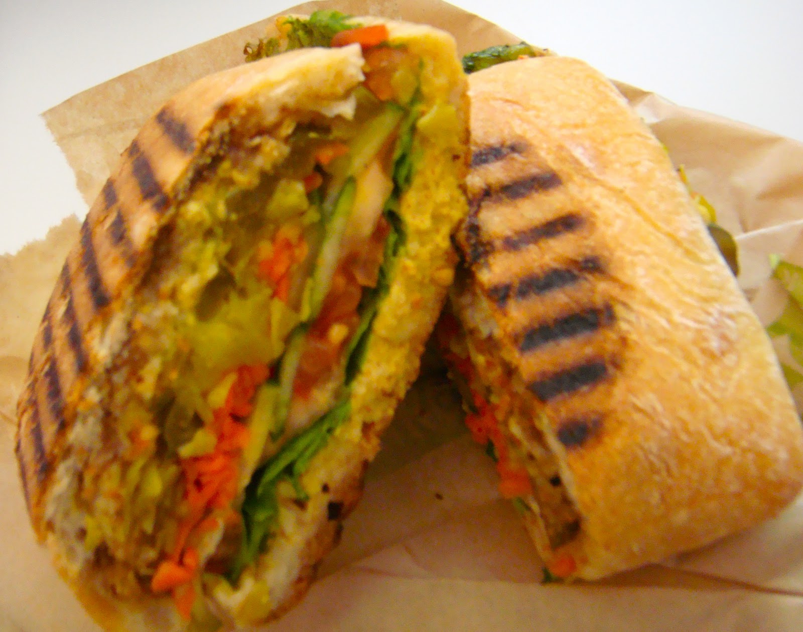 The Healthy Vegans: Whole Food's Custom Veggie Sandwich